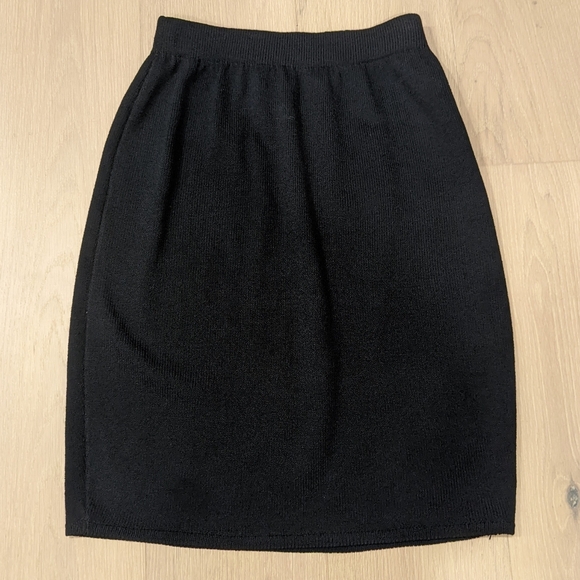St John black knit skirt - Picture 1 of 6
